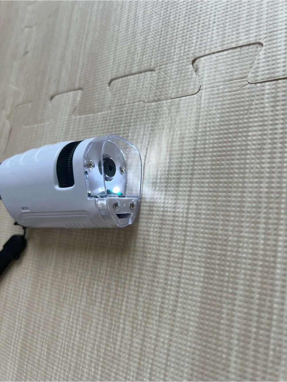 Kid’s pocket handheld microscope with light and with 120-60x Zoom
